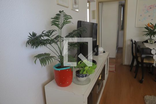 Sala de apartamento à venda com 2 quartos, 70m² em Bosque da Saúde, São Paulo