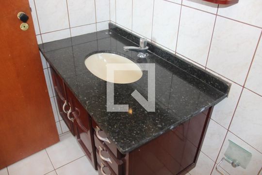 Banheiro da Suíte de apartamento para alugar com 3 quartos, 107m² em Parque Campolim, Sorocaba