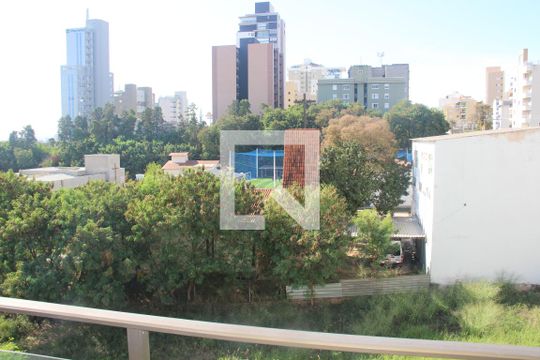 Sacada de apartamento para alugar com 3 quartos, 107m² em Parque Campolim, Sorocaba