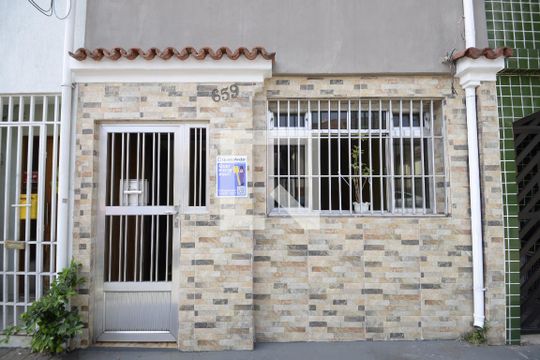 Fachada de casa à venda com 2 quartos, 80m² em Vila Dom Pedro I, São Paulo