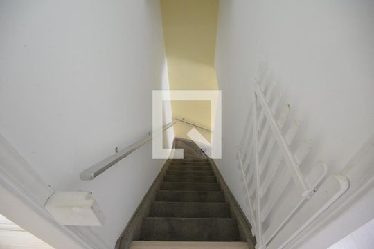 Escada de casa à venda com 2 quartos, 80m² em Vila Dom Pedro I, São Paulo