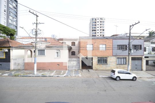 Vista de casa à venda com 2 quartos, 80m² em Vila Dom Pedro I, São Paulo