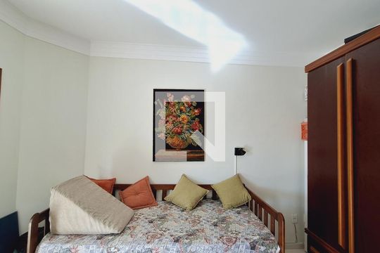 suite 2 de apartamento para alugar com 3 quartos, 163m² em Vila Tupi, Praia Grande