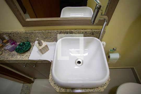 Lavabo de casa à venda com 3 quartos, 100m² em Centro, Diadema