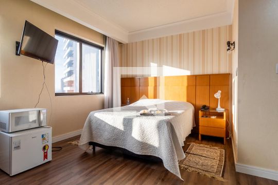 Quarto de kitnet/studio para alugar com 1 quarto, 30m² em Vila Moreira, Guarulhos