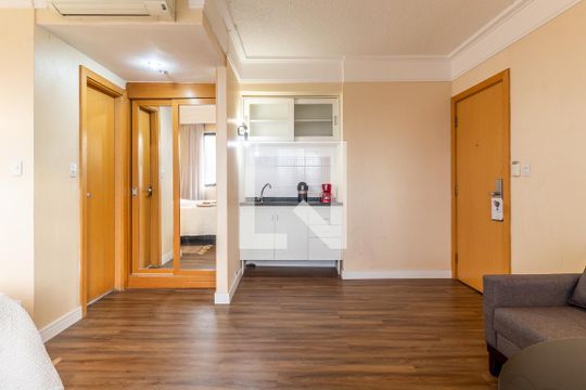 Cozinha de kitnet/studio para alugar com 1 quarto, 30m² em Vila Moreira, Guarulhos