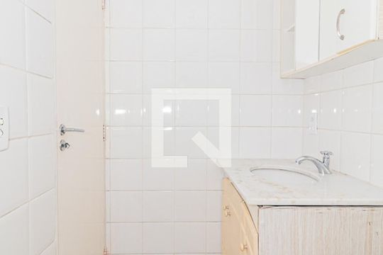 Banheiro de apartamento à venda com 3 quartos, 61m² em Jardim Andarai, São Paulo