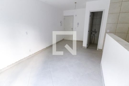 Quarto de kitnet/studio para alugar com 1 quarto, 35m² em Jardim Ampliacao, São Paulo