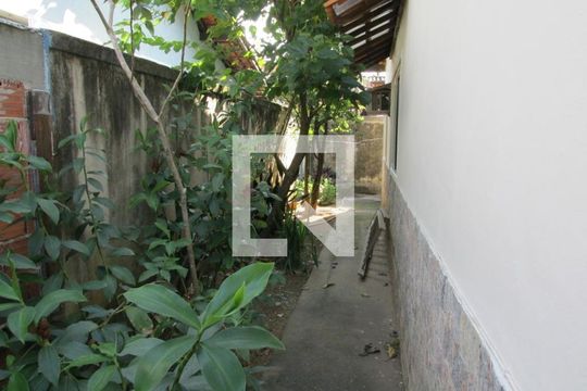 Casa à venda com 3 quartos, 195m² em Pendotiba, Niterói
