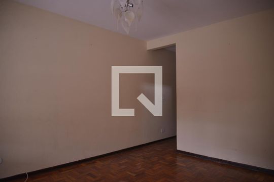 Sala de casa para alugar com 3 quartos, 129m² em Jardim Stella, Santo André