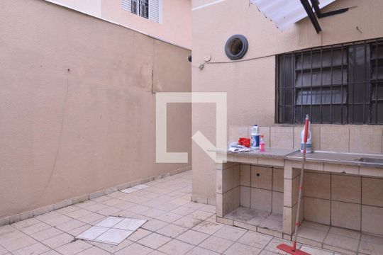 Área de Serviço de casa para alugar com 3 quartos, 129m² em Jardim Stella, Santo André