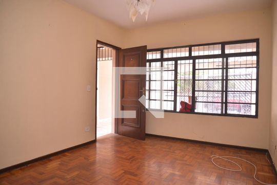 Casa para alugar com 3 quartos, 129m² em Jardim Stella, Santo André
