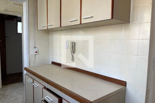 Cozinha de apartamento à venda com 2 quartos, 67m² em Vila da Saúde, São Paulo