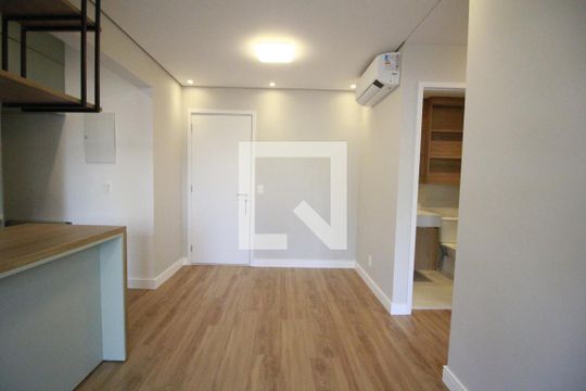 Sala de apartamento à venda com 2 quartos, 56m² em Indianópolis, São Paulo
