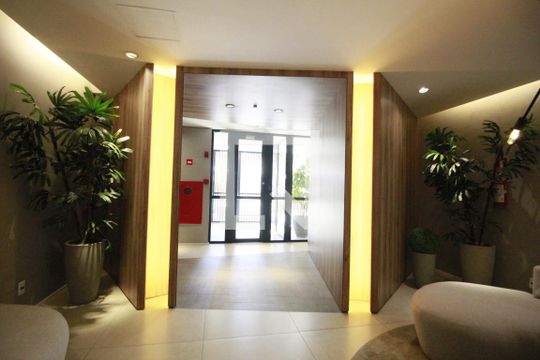 Hall Social de apartamento para alugar com 2 quartos, 56m² em Indianópolis, São Paulo