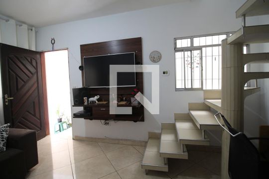 Sala de casa à venda com 2 quartos, 180m² em Jardim Tietê, São Paulo