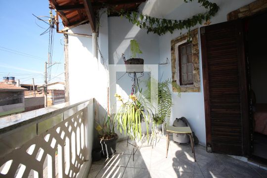 Varanda de casa à venda com 2 quartos, 180m² em Jardim Tietê, São Paulo