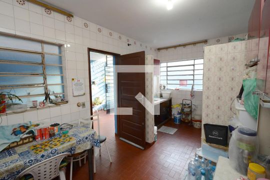 Cozinha de casa à venda com 3 quartos, 201m² em Vila Marari, São Paulo