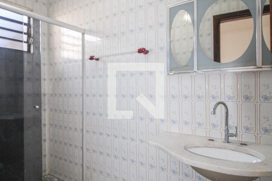 Banheiro Quarto 3 de casa à venda com 3 quartos, 200m² em Jardim Conceição, Campinas