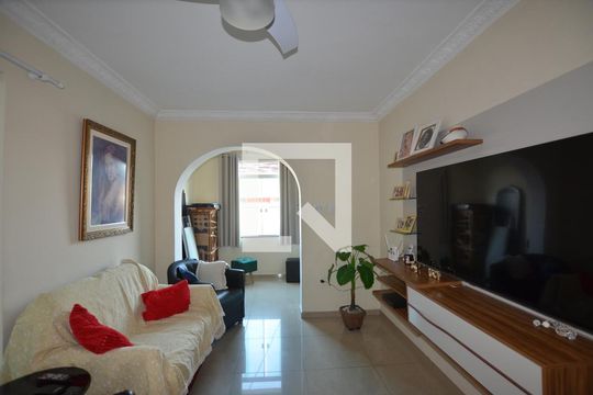 Casa à venda com 4 quartos, 230m² em Irajá, Rio de Janeiro
