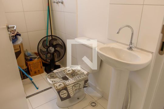 Banheiro da Suíte 2 de apartamento à venda com 2 quartos, 55m² em São Pedro, Osasco