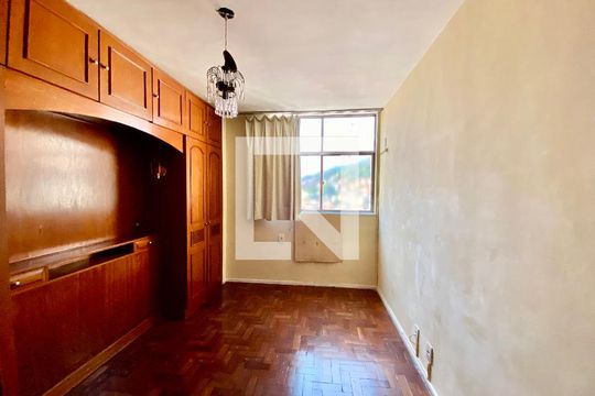 Quarto  de apartamento à venda com 1 quarto, 52m² em Engenho Novo, Rio de Janeiro