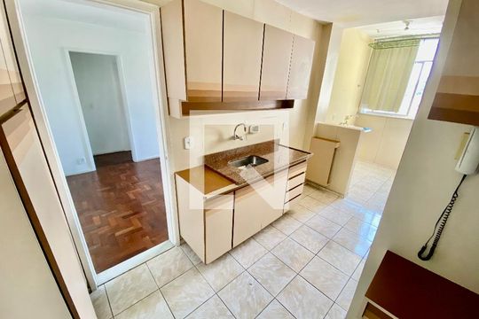Cozinha de apartamento para alugar com 1 quarto, 52m² em Engenho Novo, Rio de Janeiro