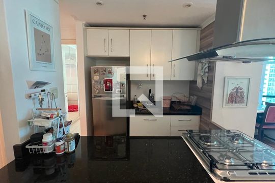 Cozinha de apartamento para alugar com 1 quarto, 45m² em Jardim Paulista, São Paulo