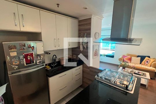 Cozinha de apartamento para alugar com 1 quarto, 45m² em Jardim Paulista, São Paulo
