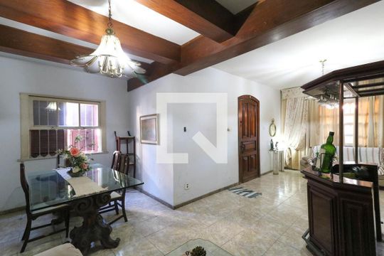 Sala de casa de condomínio à venda com 9 quartos, 549m² em Engenho de Dentro, Rio de Janeiro