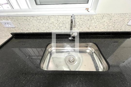 Cozinha de kitnet/studio para alugar com 1 quarto, 20m² em Jardim Oriental, São Paulo
