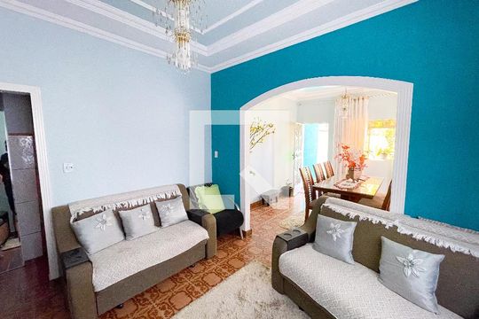 Sala de casa à venda com 3 quartos, 126m² em Industrial, Contagem