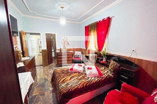 quarto 1 - suite de casa à venda com 3 quartos, 126m² em Industrial, Contagem
