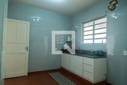 Cozinha de casa à venda com 3 quartos, 160m² em Chácara Inglesa, São Paulo