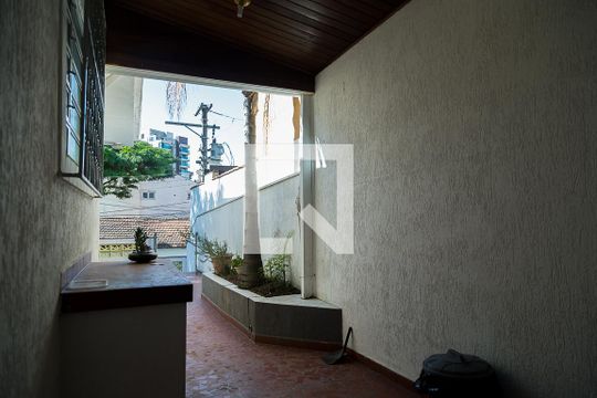Quintal de casa à venda com 3 quartos, 160m² em Chácara Inglesa, São Paulo