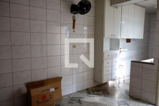 Cozinha de casa à venda com 2 quartos, 117m² em Centro, Osasco