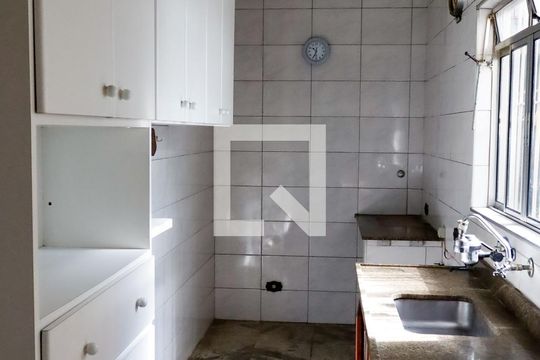 Cozinha de casa à venda com 2 quartos, 117m² em Centro, Osasco
