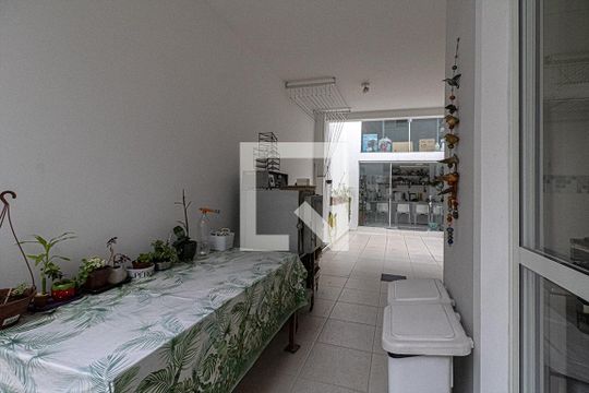 área de serviço aberta de casa à venda com 3 quartos, 237m² em Bosque da Saúde, São Paulo