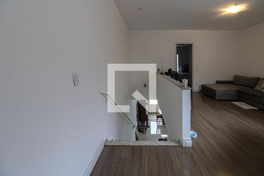 acesso aos pisos de casa à venda com 3 quartos, 237m² em Bosque da Saúde, São Paulo