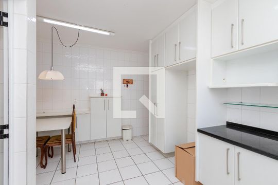Cozinha de apartamento para alugar com 4 quartos, 104m² em Chácara Santo Antônio (zona Sul), São Paulo