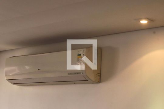 Ar condicionado de apartamento para alugar com 4 quartos, 242m² em Setor Bueno, Goiânia