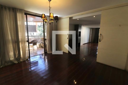 Sala 2 de apartamento para alugar com 4 quartos, 242m² em Setor Bueno, Goiânia