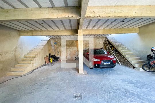 Garagem de casa à venda com 6 quartos, 250m² em Diamante, Belo Horizonte