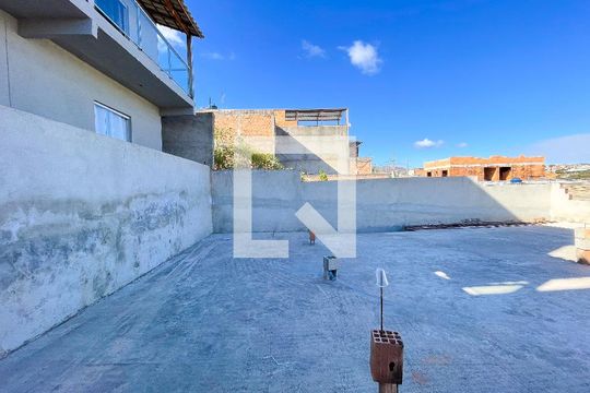 Área Externa de casa à venda com 6 quartos, 250m² em Diamante, Belo Horizonte