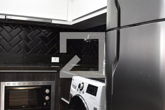 Cozinha de kitnet/studio para alugar com 1 quarto, 33m² em Centro, Curitiba