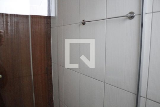 Banheiro de apartamento para alugar com 2 quartos, 50m² em Goiânia, Belo Horizonte