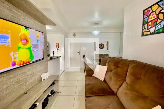 Sala de apartamento à venda com 2 quartos, 60m² em Del Castilho, Rio de Janeiro