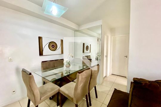 Sala de apartamento à venda com 2 quartos, 60m² em Del Castilho, Rio de Janeiro