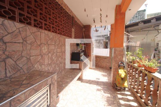 Área comum de casa à venda com 5 quartos, 268m² em Jardim Tupã, São Paulo