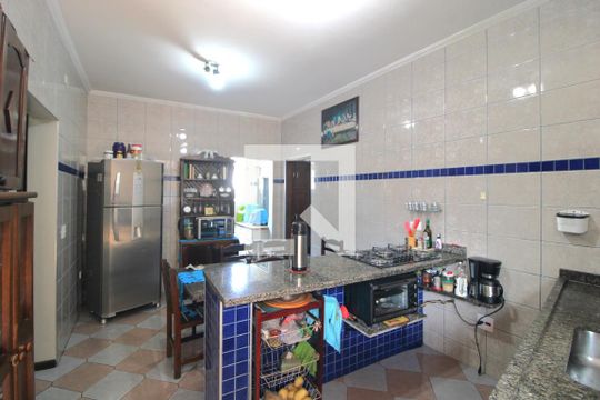 Cozinha de casa à venda com 5 quartos, 268m² em Jardim Tupã, São Paulo